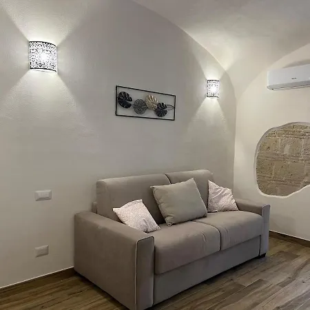 Obelisco Di San Gennaro