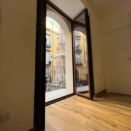 Obelisco Di San Gennaro * Neapol