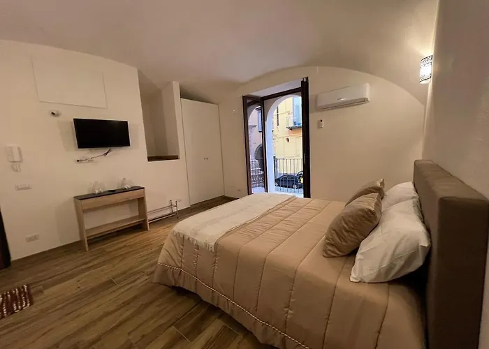 Obelisco Di San Gennaro * Nápoles