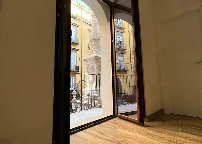 Obelisco Di San Gennaro * Nápoles